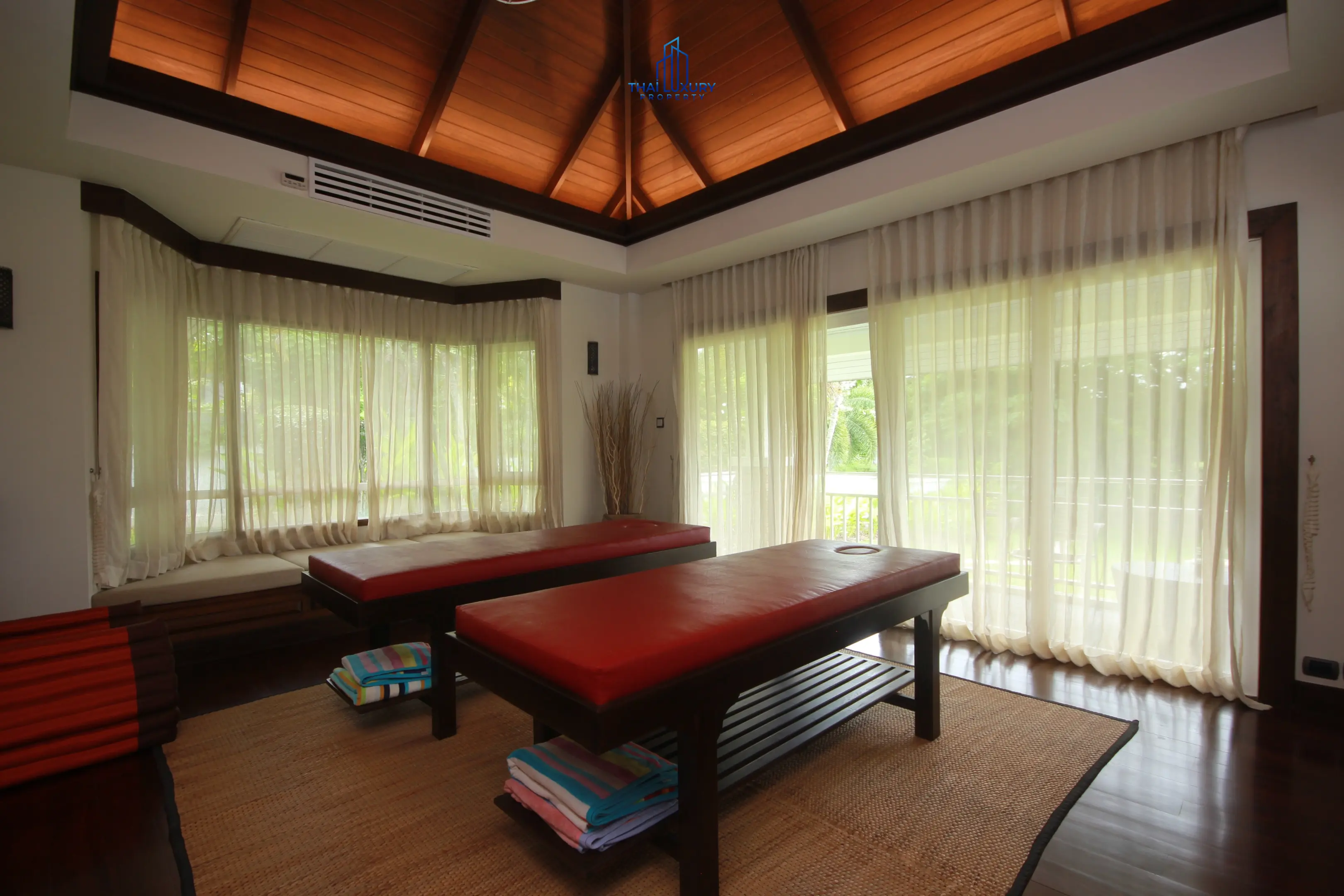 Spacious 9-Bedroom Modern Home with Pool and Garden in Cha-Am