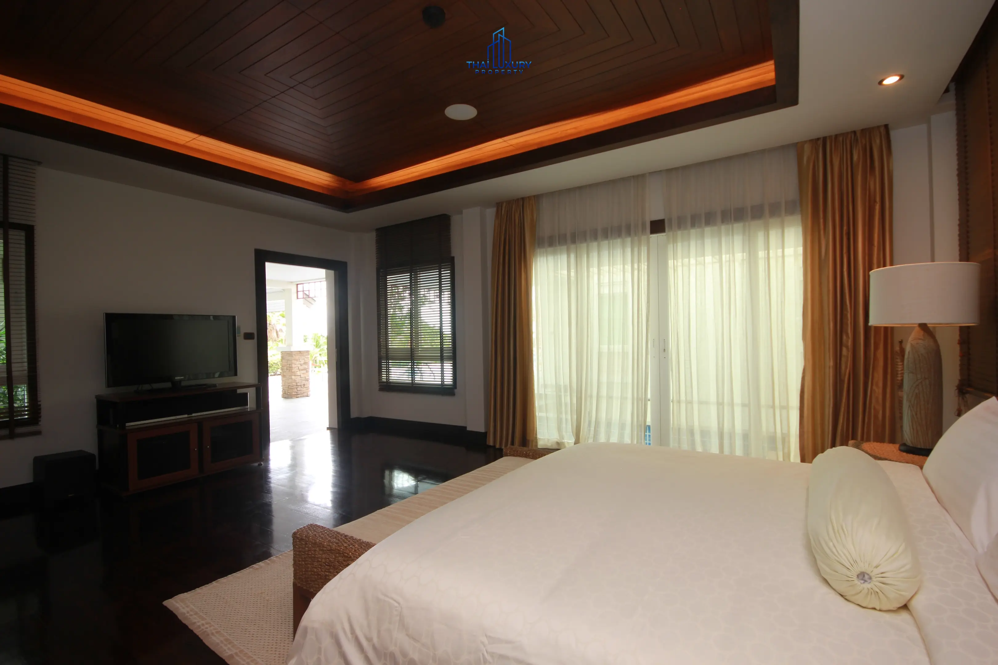 Spacious 9-Bedroom Modern Home with Pool and Garden in Cha-Am