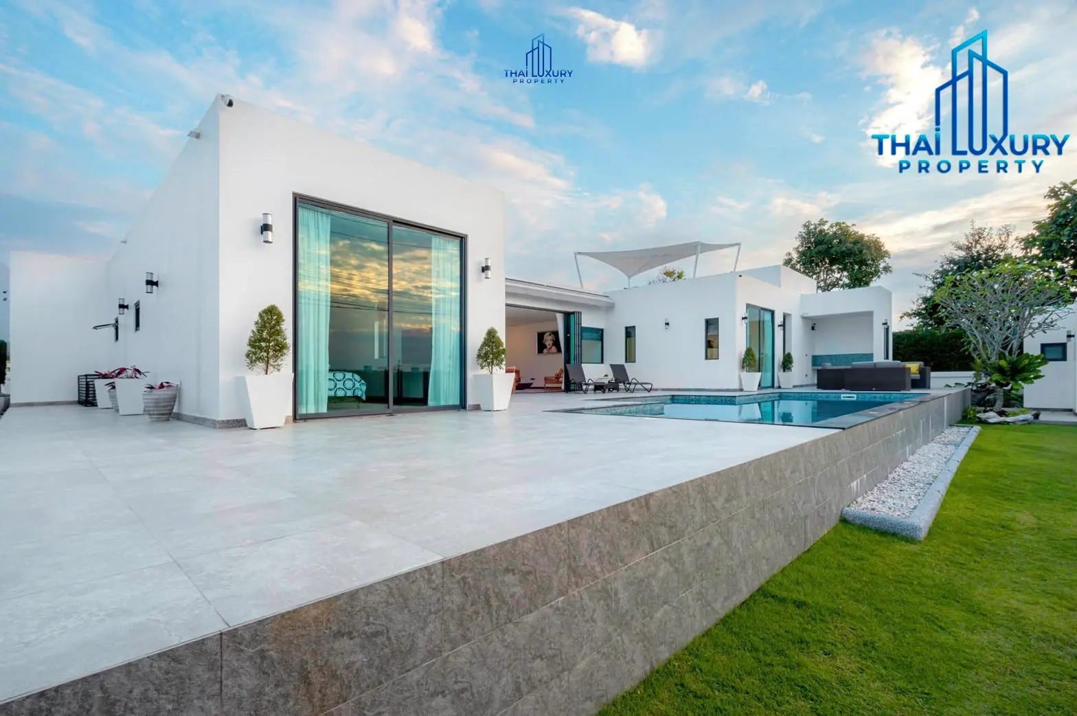Modern 6 Bedroom Pool Villa at Sunset Views Hua Hin For Sale