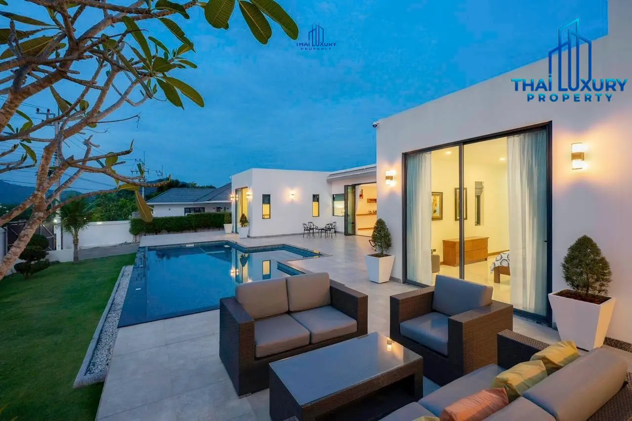 Modern 6 Bedroom Pool Villa at Sunset Views Hua Hin For Sale