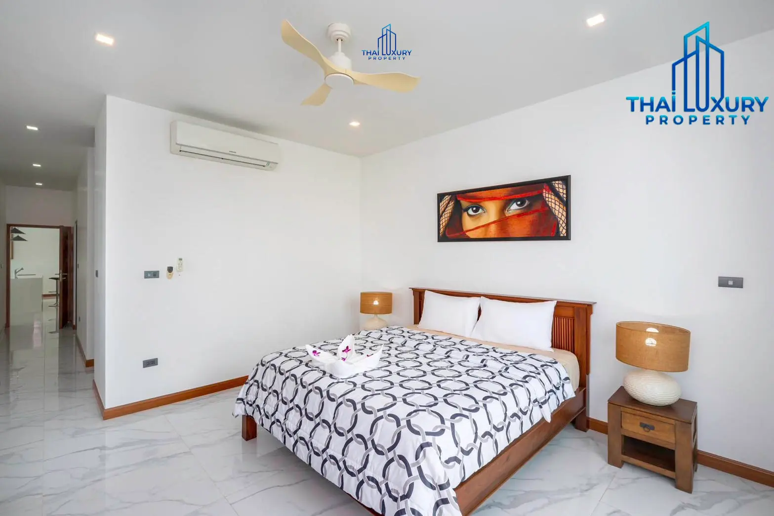 Modern 6 Bedroom Pool Villa at Sunset Views Hua Hin For Sale