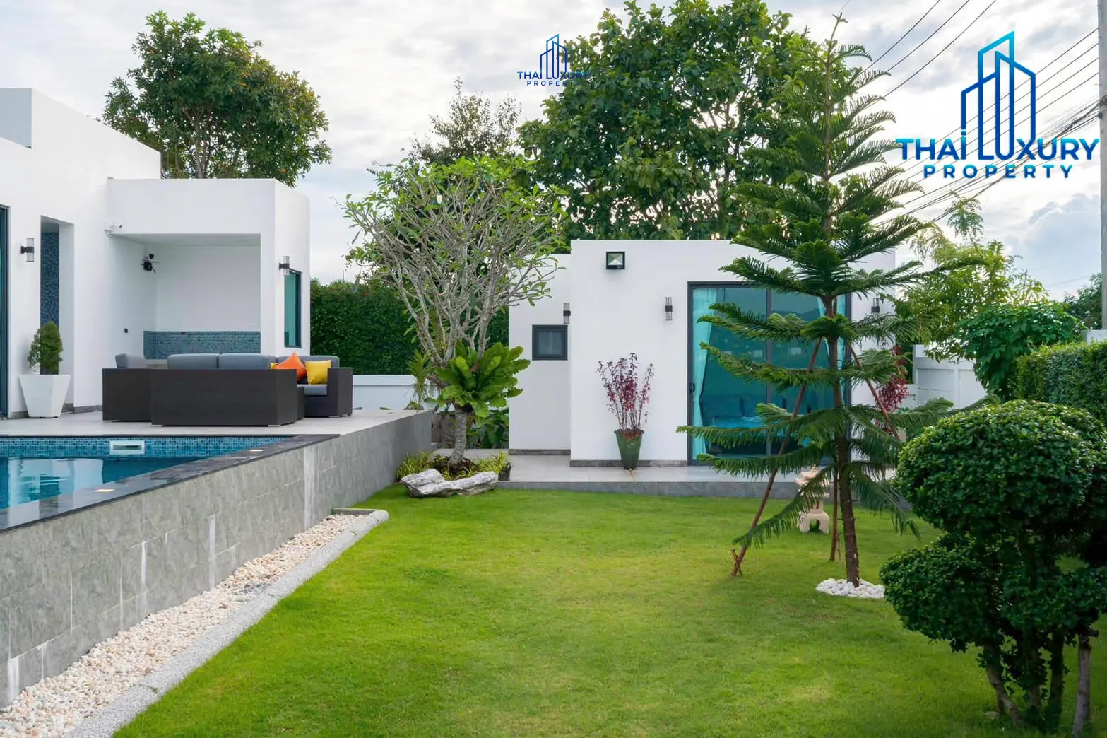 Modern 6 Bedroom Pool Villa at Sunset Views Hua Hin For Sale