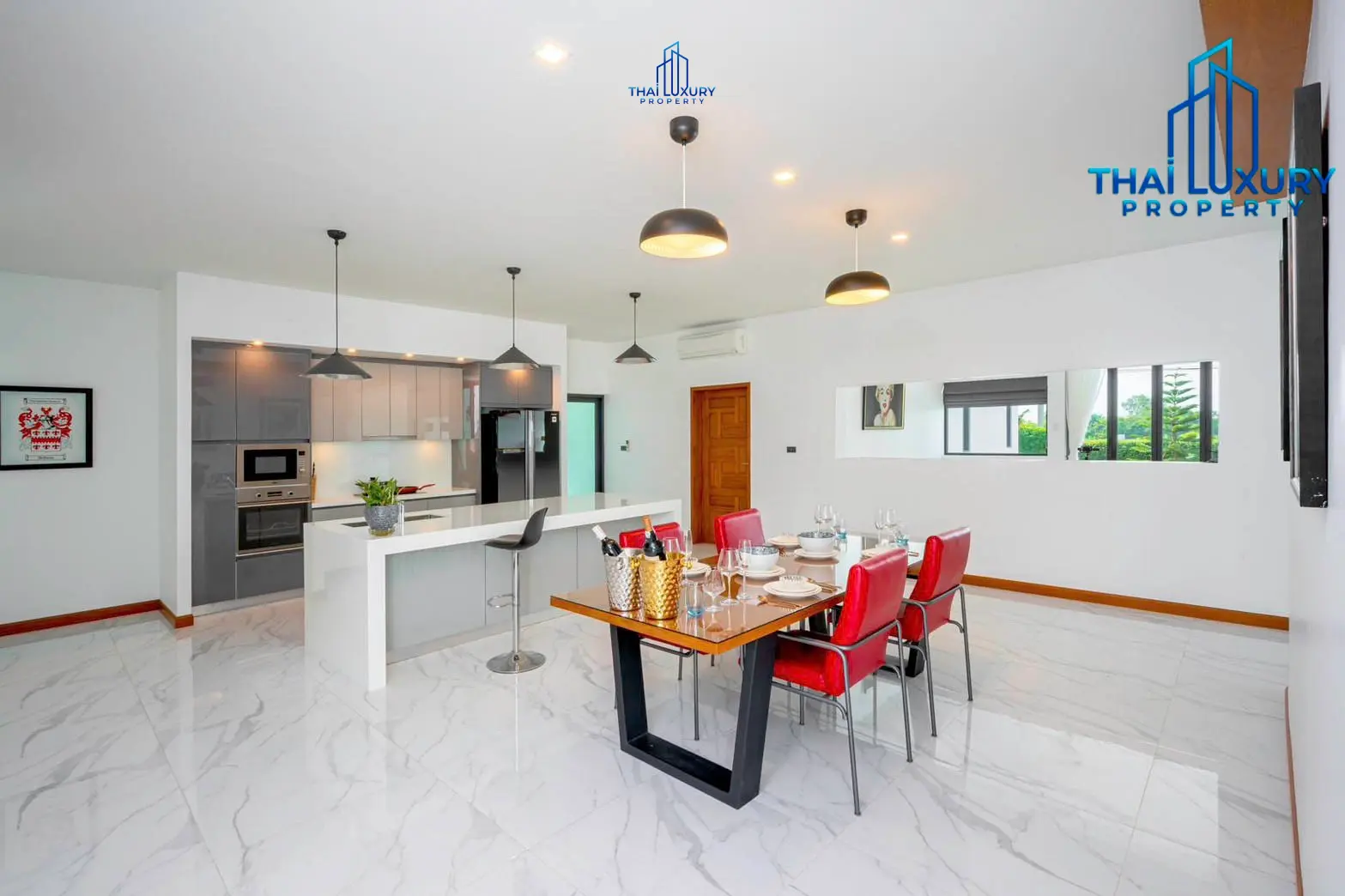 Modern 6 Bedroom Pool Villa at Sunset Views Hua Hin For Sale