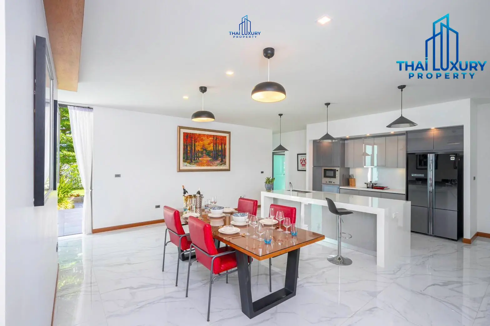 Modern 6 Bedroom Pool Villa at Sunset Views Hua Hin For Sale