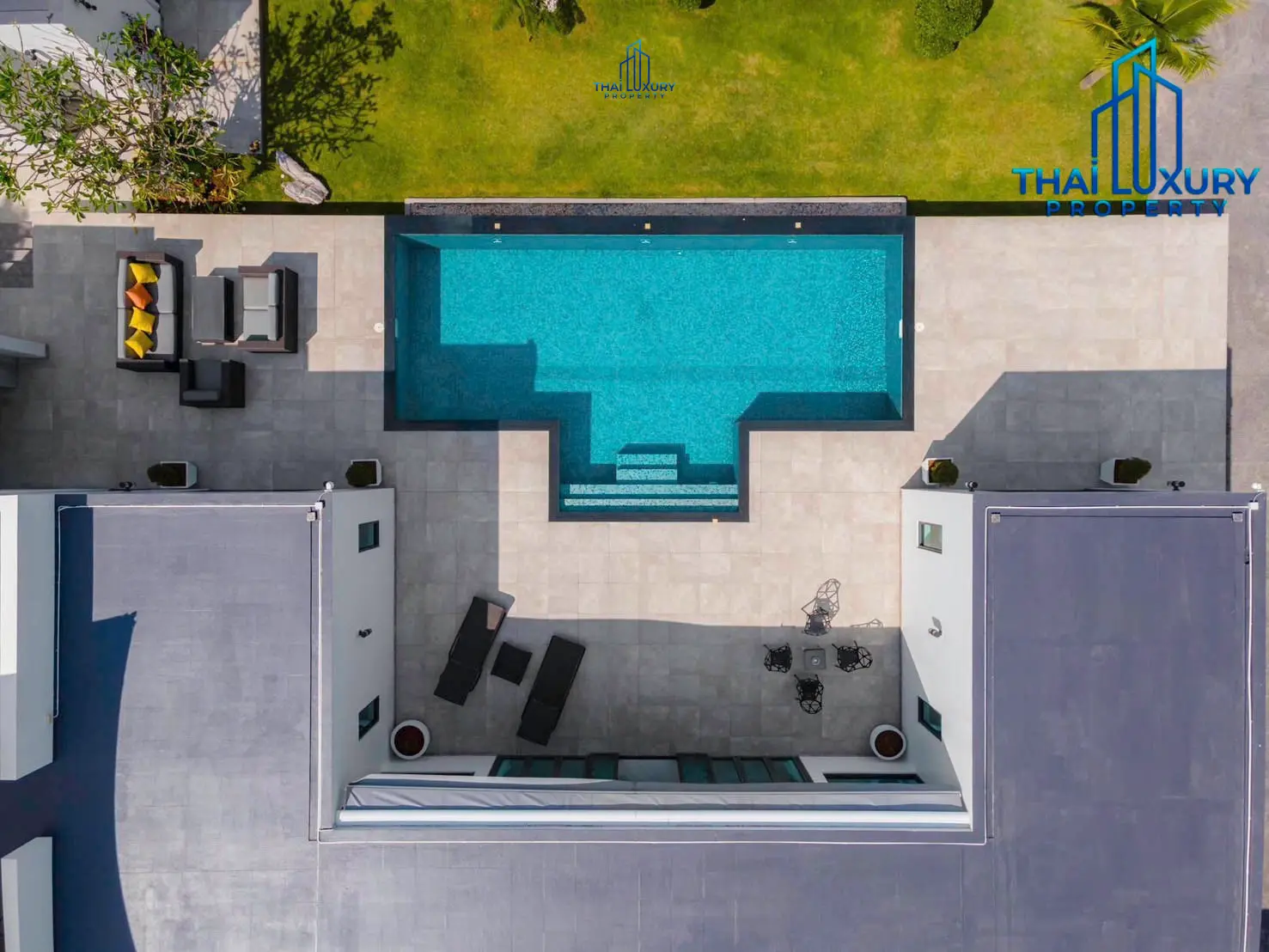 Modern 6 Bedroom Pool Villa at Sunset Views Hua Hin For Sale