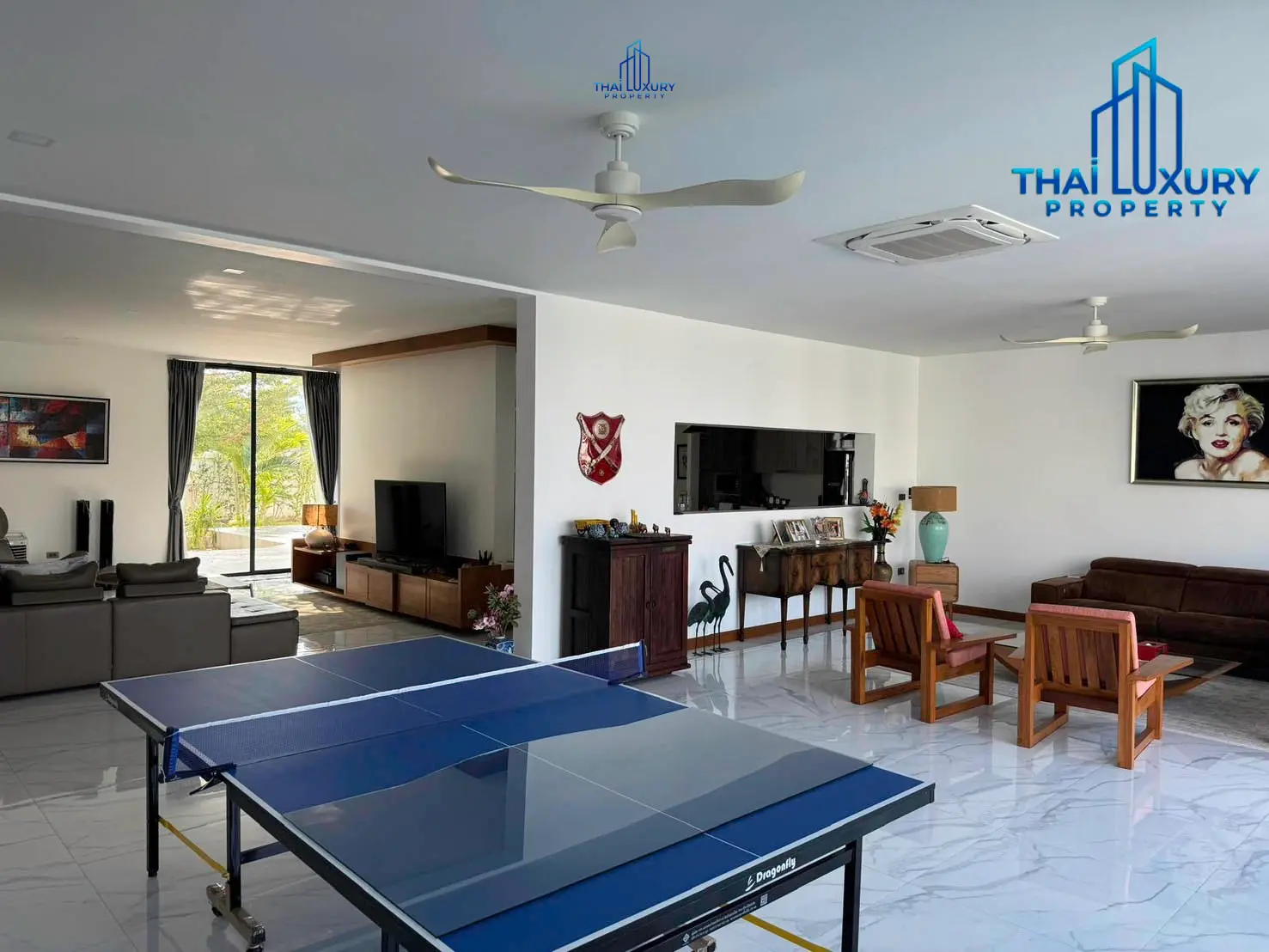 Modern 6 Bedroom Pool Villa at Sunset Views Hua Hin For Sale