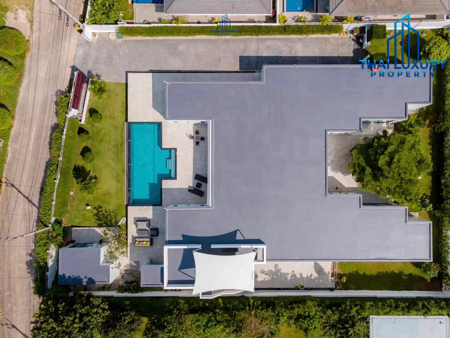 Modern 6 Bedroom Pool Villa at Sunset Views Hua Hin For Sale