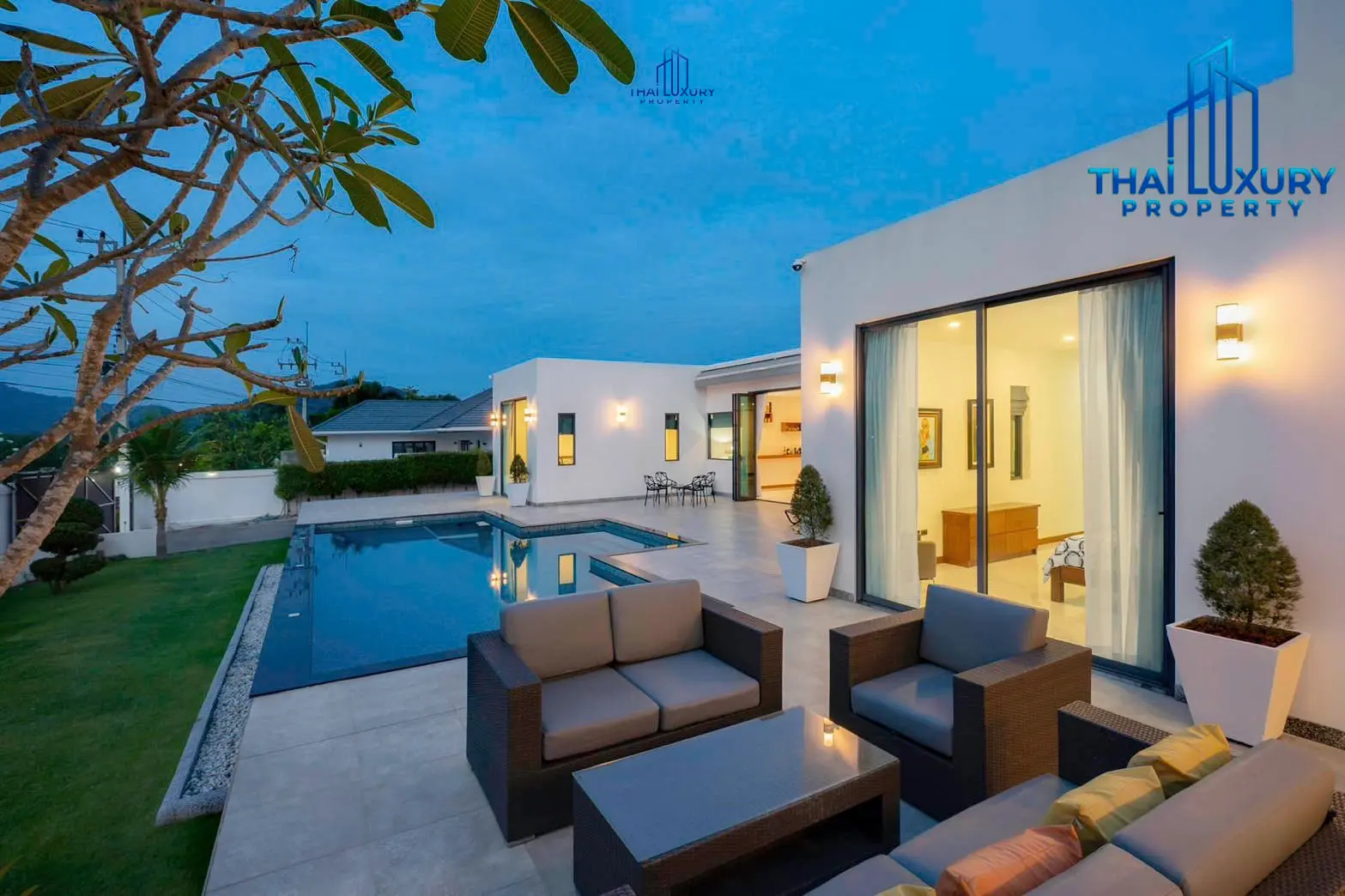 Modern 6 Bedroom Pool Villa at Sunset Views Hua Hin For Sale