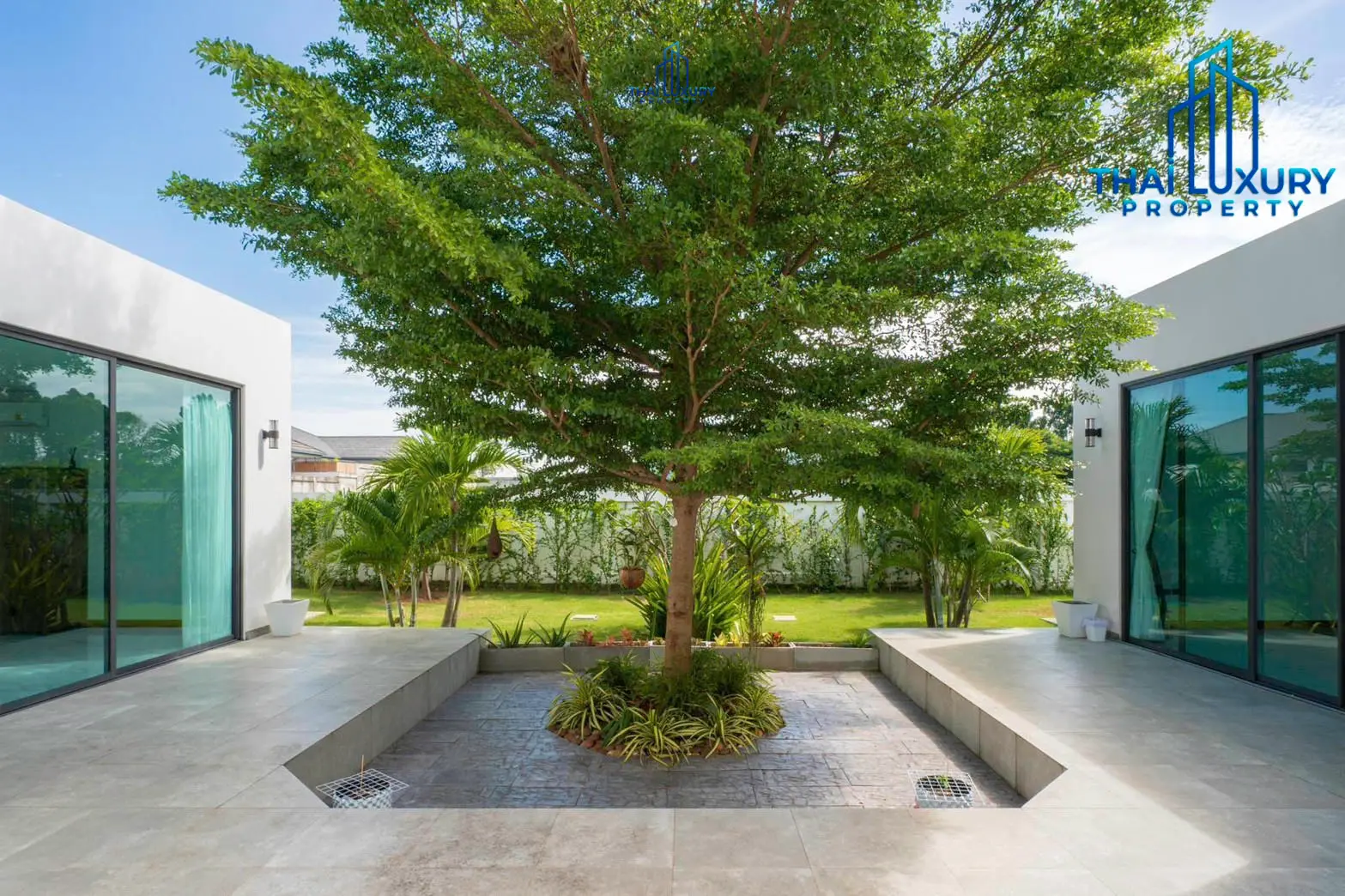 Modern 6 Bedroom Pool Villa at Sunset Views Hua Hin For Sale