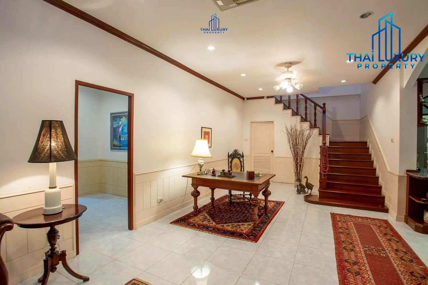 Luxury 2-Storey Pool Villa for Sale Prime Hua Hin City Center Location