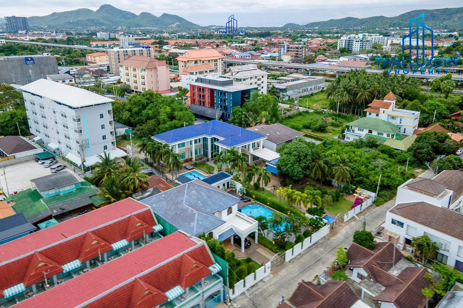 Luxury 2-Storey Pool Villa for Sale Prime Hua Hin City Center Location