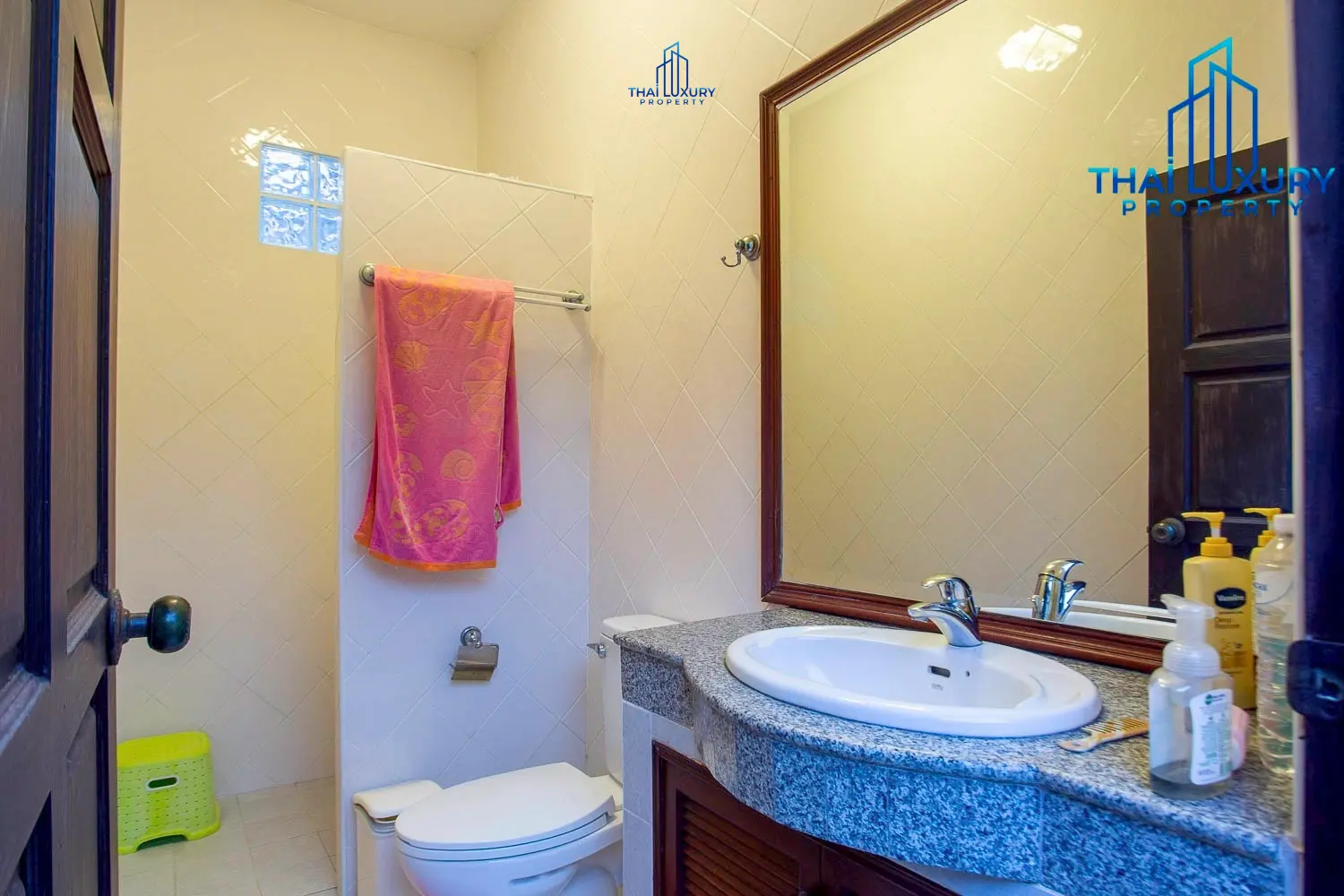 Luxury 2-Storey Pool Villa for Sale Prime Hua Hin City Center Location