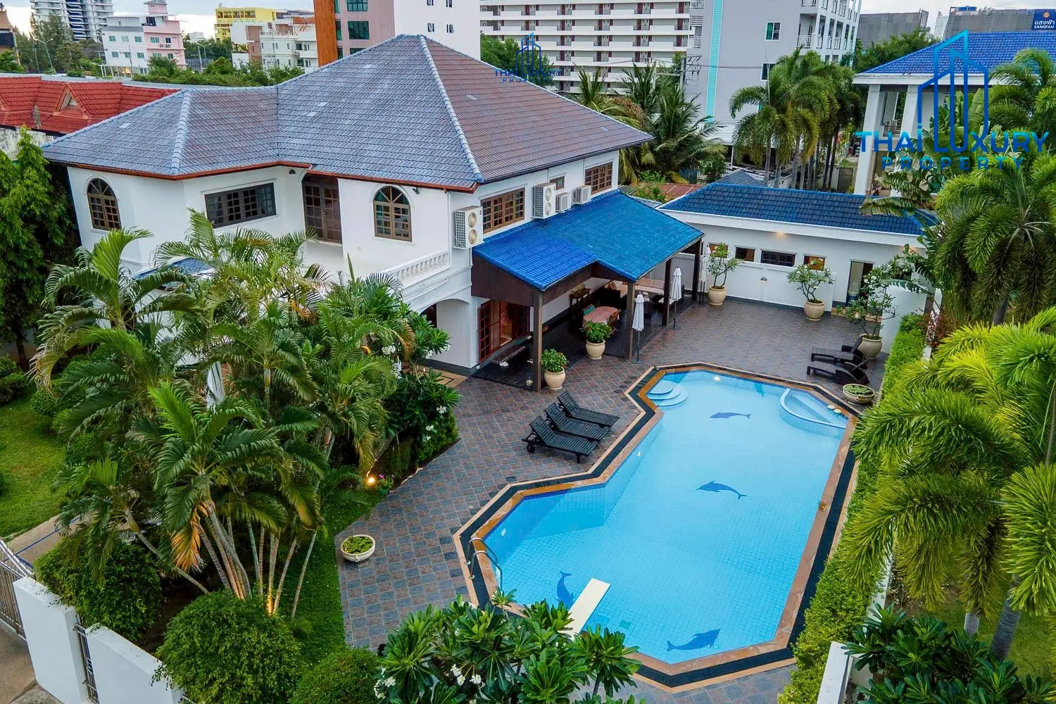Luxury 2-Storey Pool Villa for Sale Prime Hua Hin City Center Location