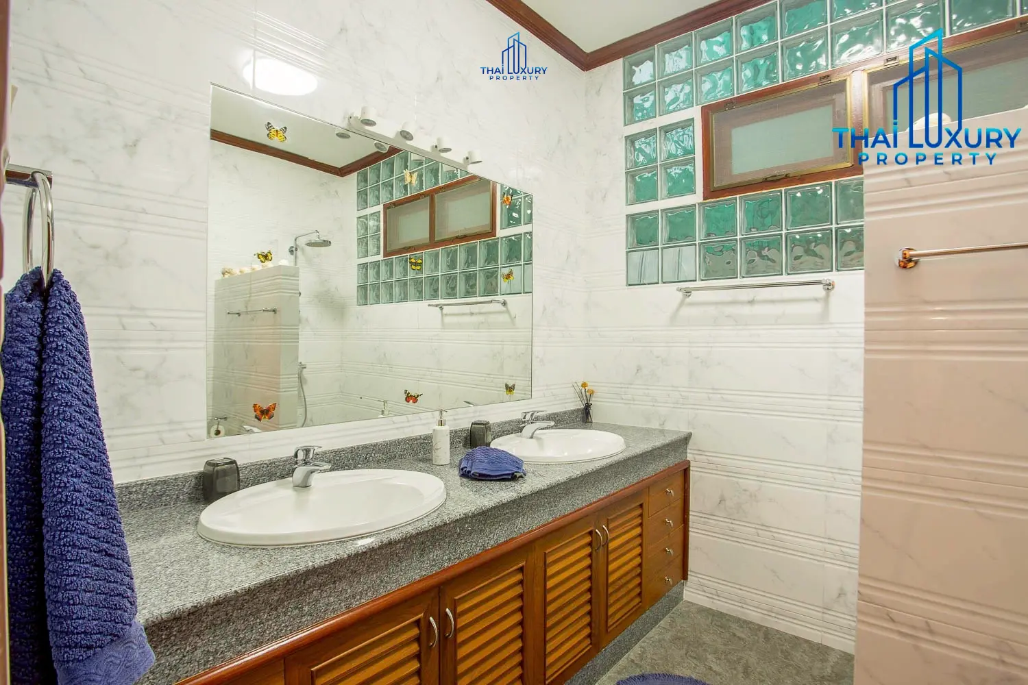 Luxury 2-Storey Pool Villa for Sale Prime Hua Hin City Center Location