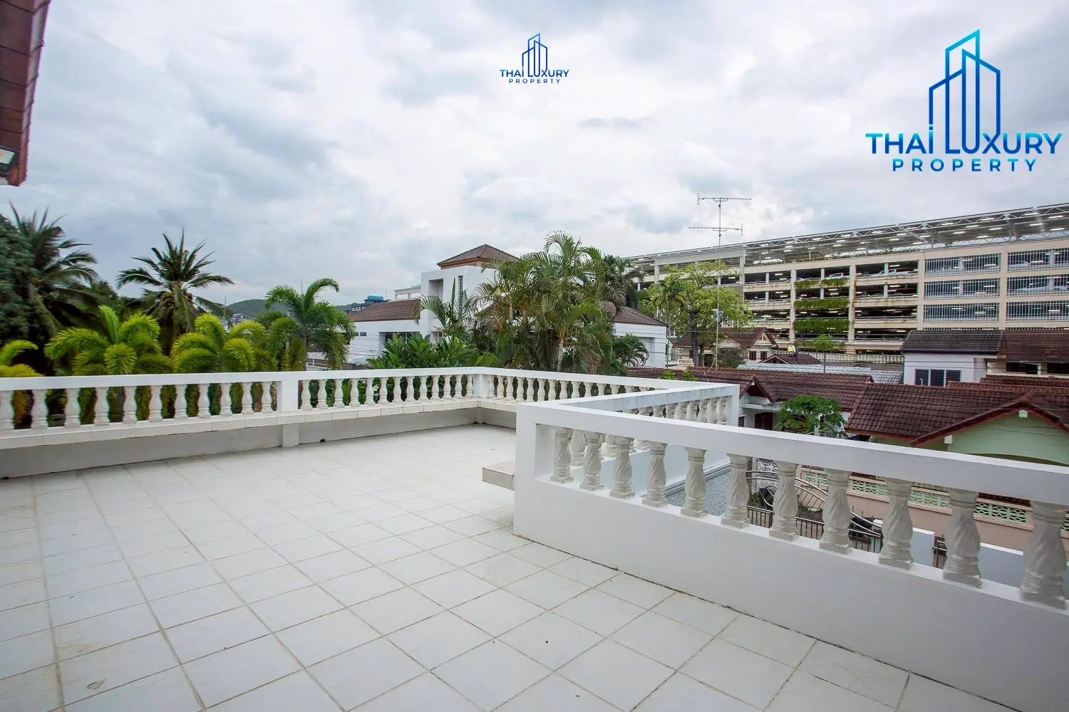 Luxury 2-Storey Pool Villa for Sale Prime Hua Hin City Center Location