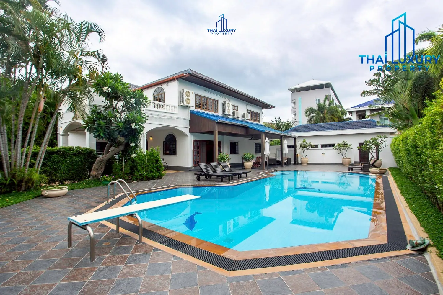 Luxury 2-Storey Pool Villa for Sale Prime Hua Hin City Center Location