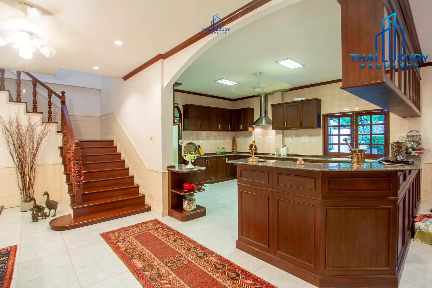 Luxury 2-Storey Pool Villa for Sale Prime Hua Hin City Center Location