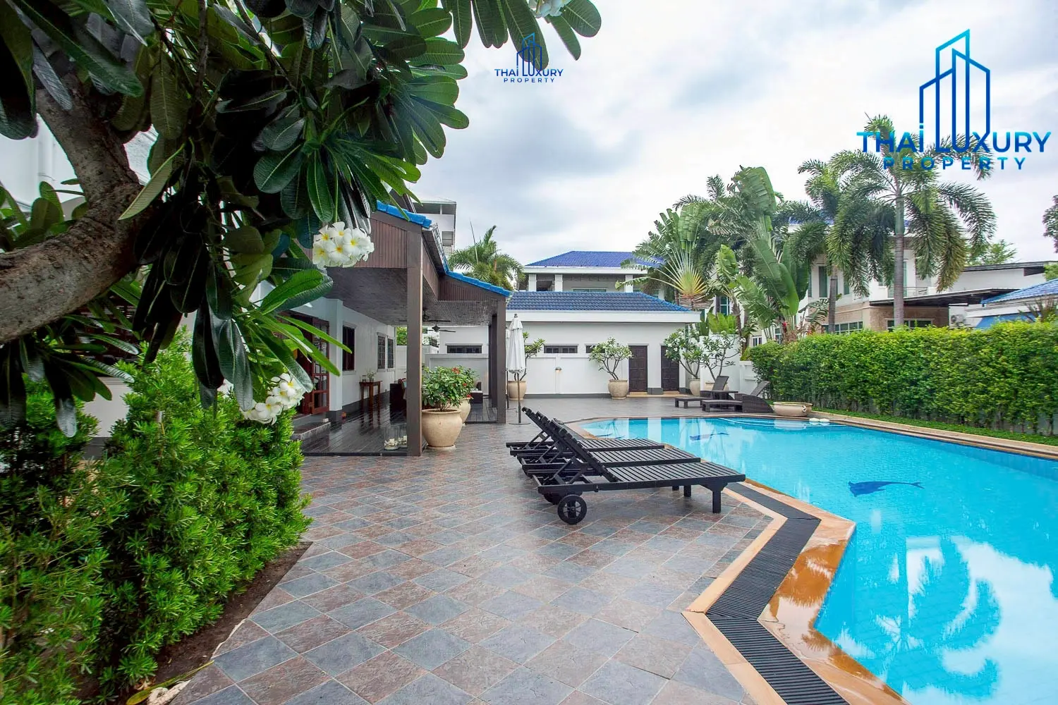 Luxury 2-Storey Pool Villa for Sale Prime Hua Hin City Center Location