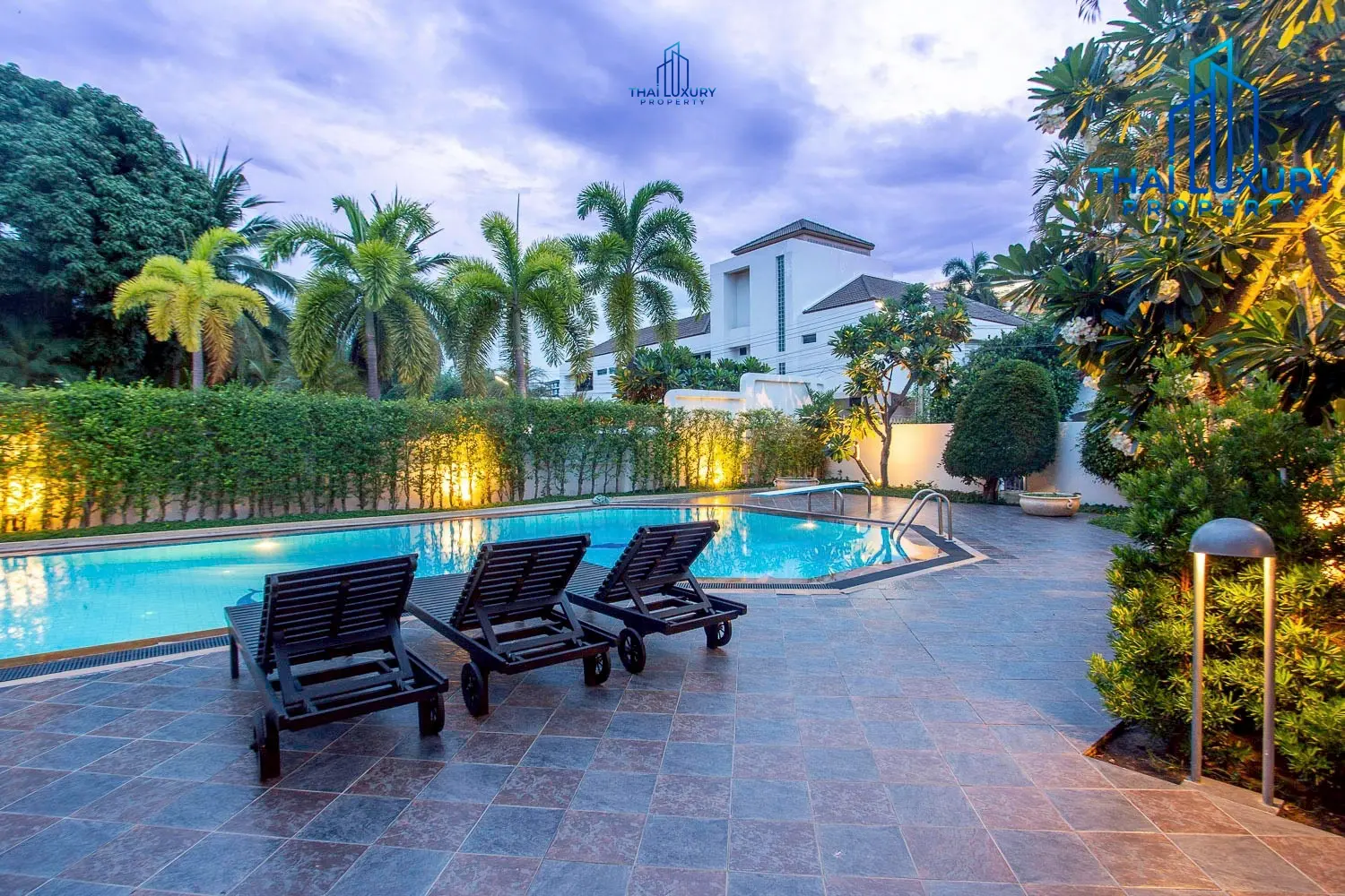 Luxury 2-Storey Pool Villa for Sale Prime Hua Hin City Center Location