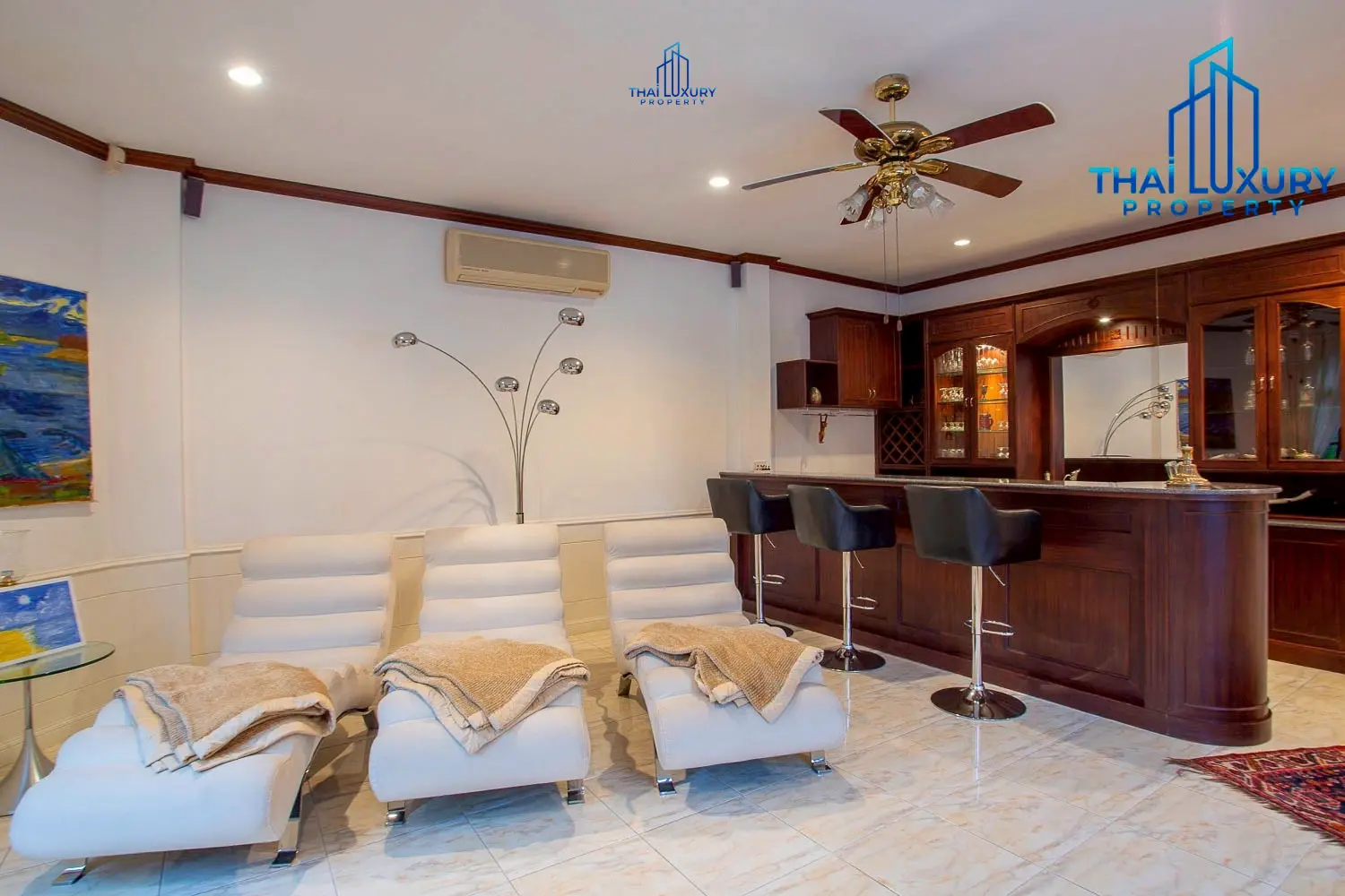 Luxury 2-Storey Pool Villa for Sale Prime Hua Hin City Center Location