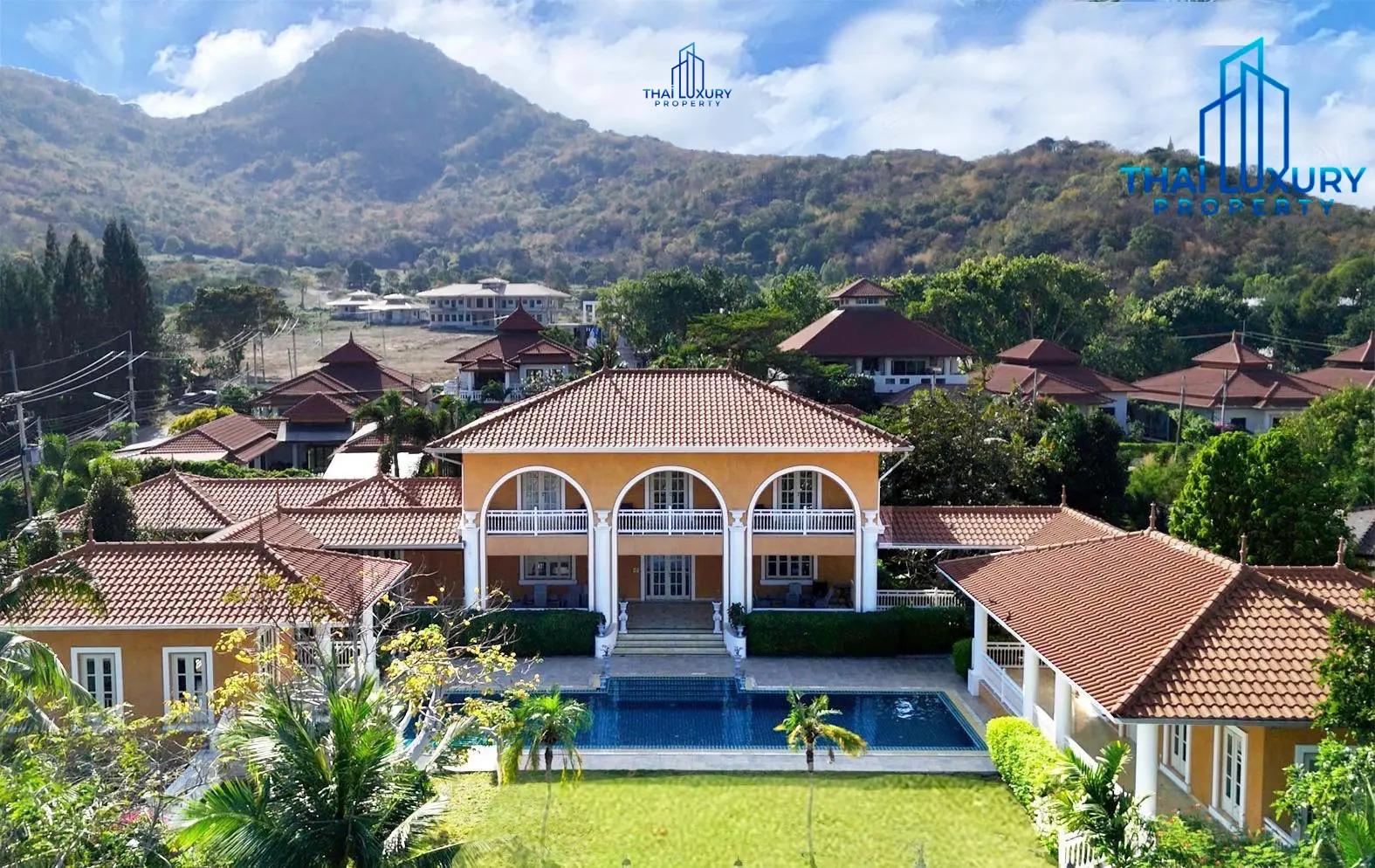 Grand & Luxurious 7-Bedroom Mansion on 2 Rai for Rent or Sale – Soi 116, Hua Hin