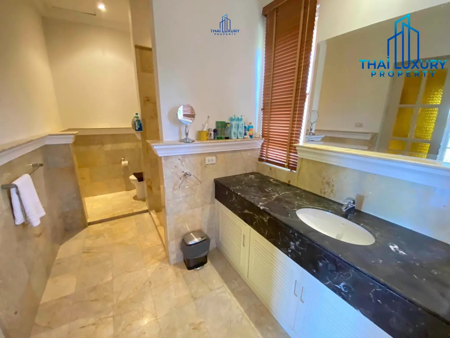 Grand & Luxurious 7-Bedroom Mansion on 2 Rai for Rent or Sale – Soi 116, Hua Hin