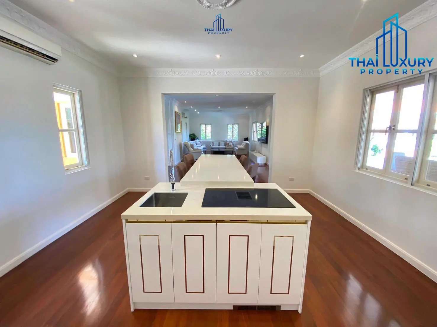 Grand & Luxurious 7-Bedroom Mansion on 2 Rai for Rent or Sale – Soi 116, Hua Hin