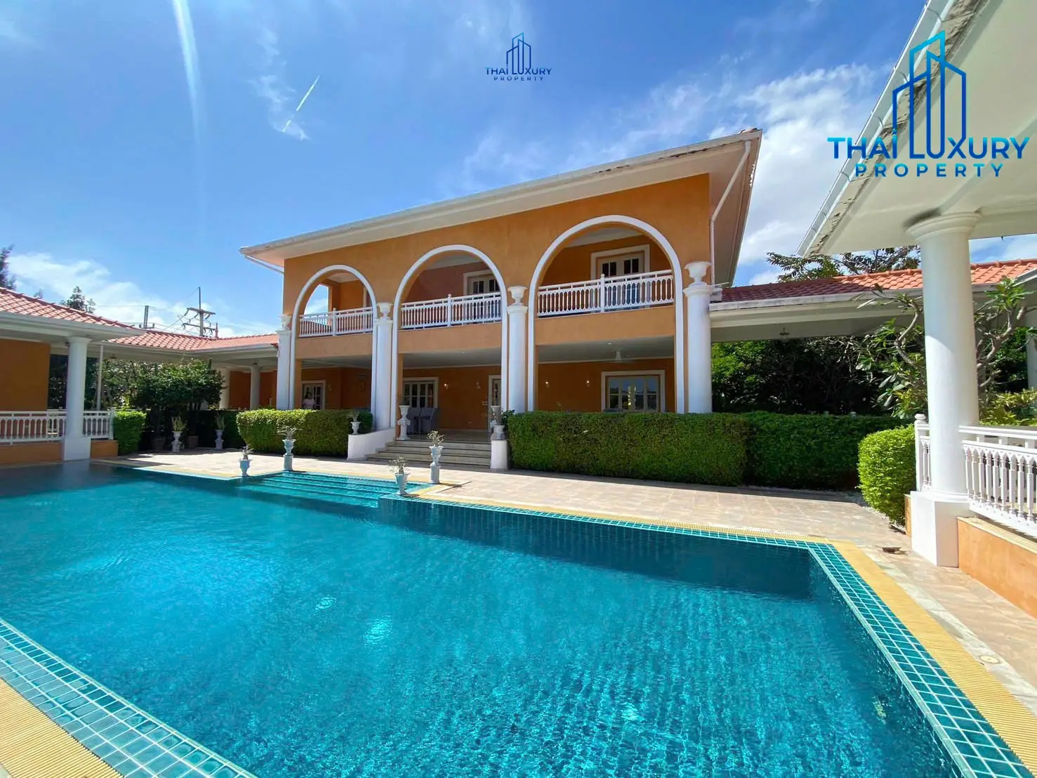 Grand & Luxurious 7-Bedroom Mansion on 2 Rai for Rent or Sale – Soi 116, Hua Hin
