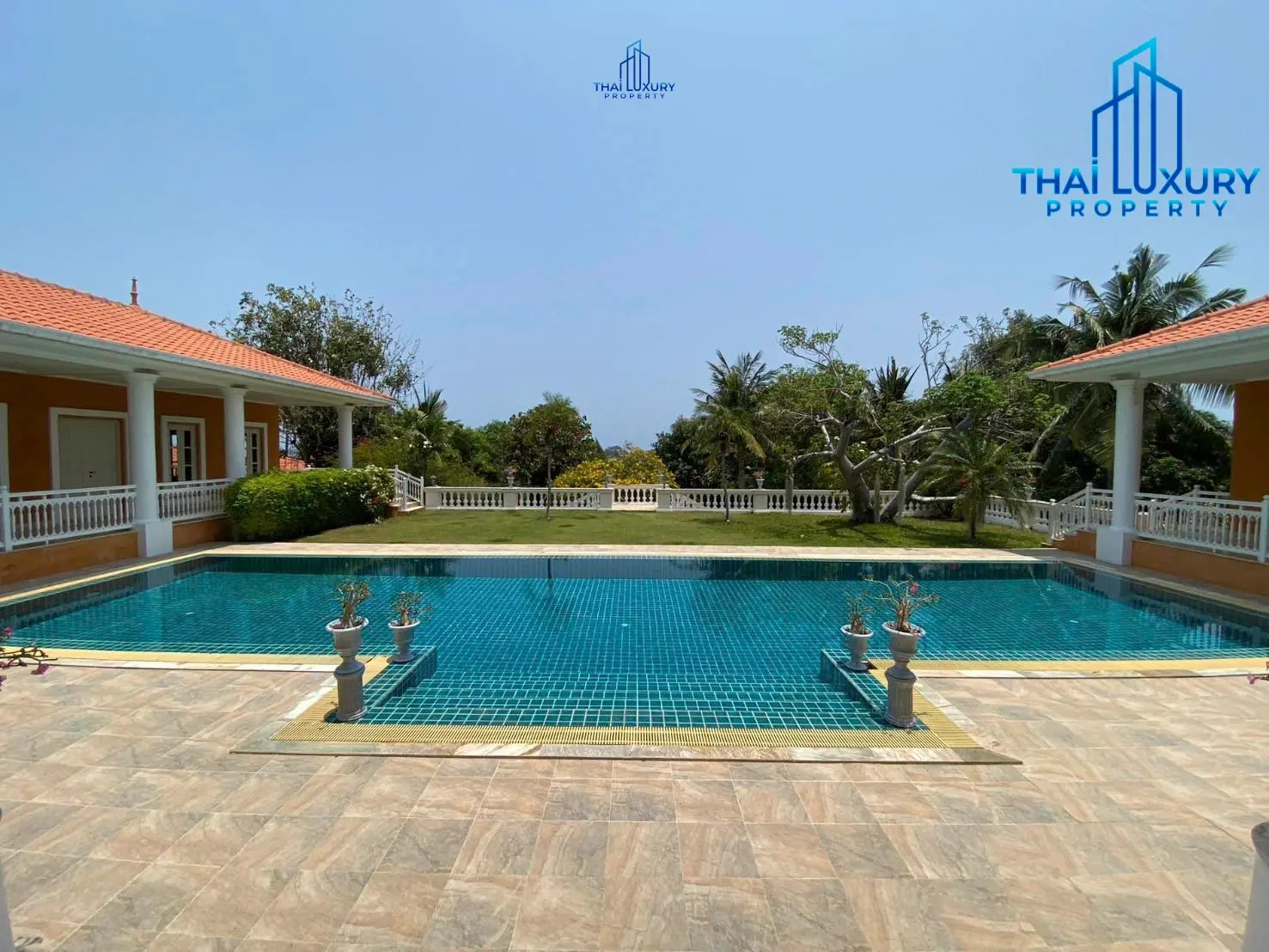Grand & Luxurious 7-Bedroom Mansion on 2 Rai for Rent or Sale – Soi 116, Hua Hin