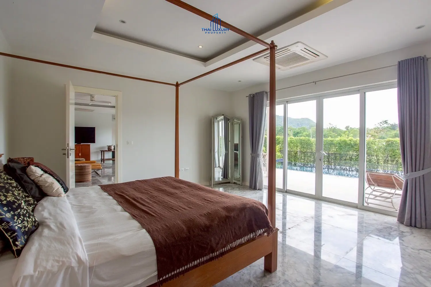 Luxury 2-Storey 4 Bedrooms Pool Villa At Black Mountain Golf Course Hua Hin For Sale and Rent