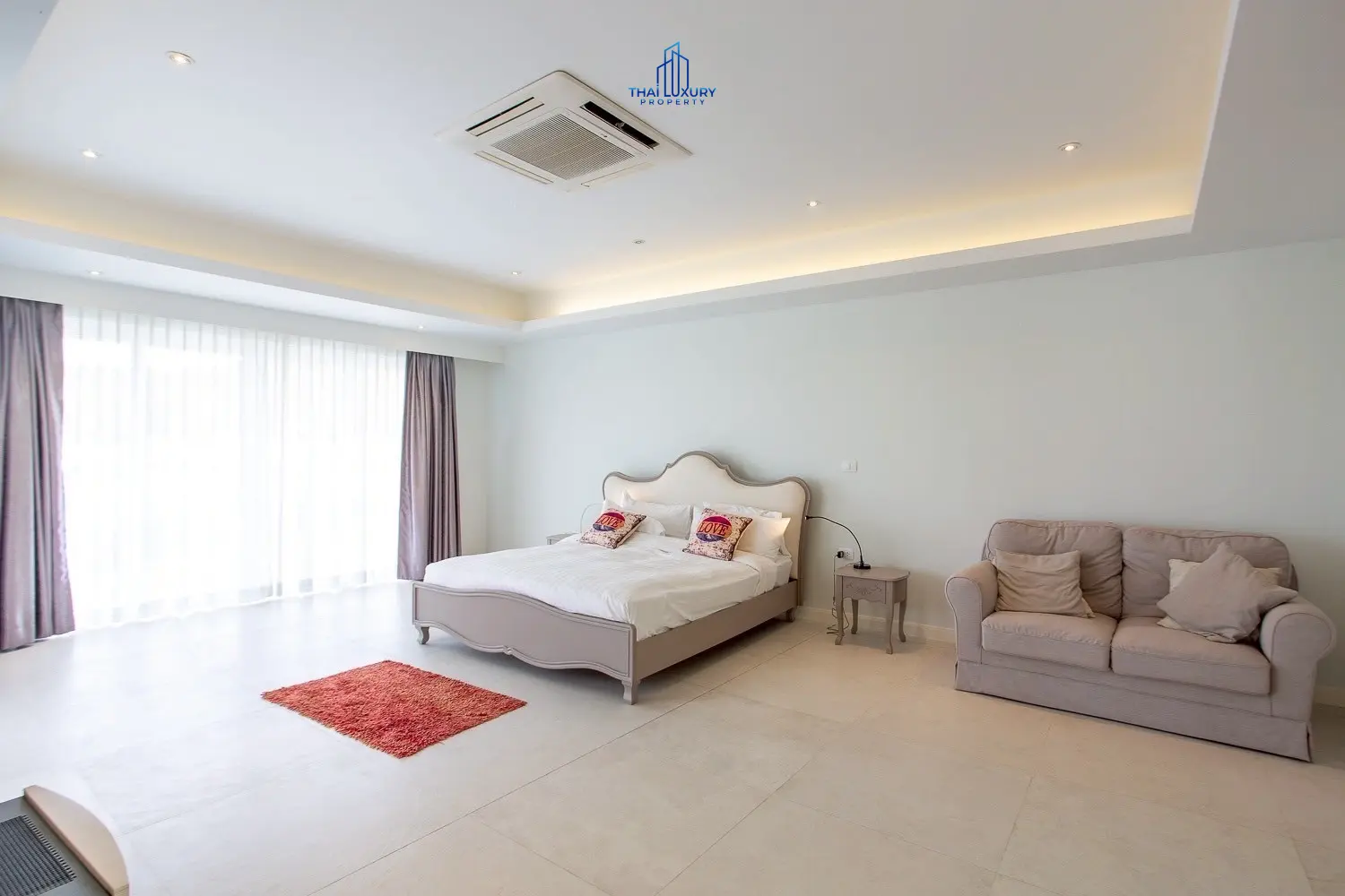 Luxury 2-Storey 4 Bedrooms Pool Villa At Black Mountain Golf Course Hua Hin For Sale and Rent