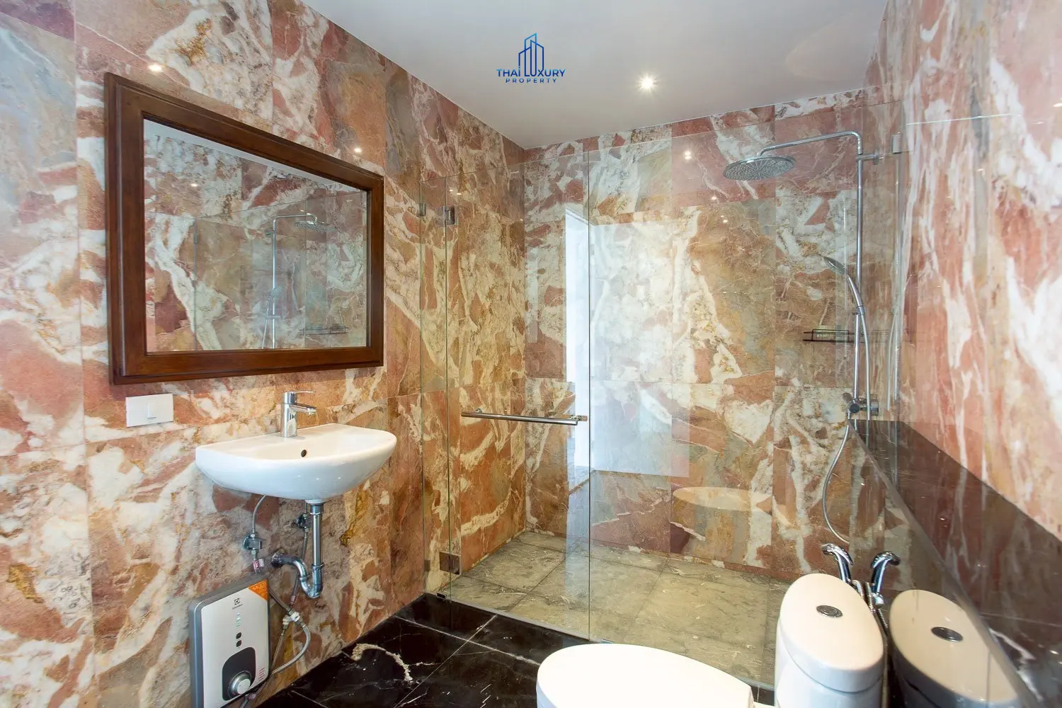 Luxury 2-Storey 4 Bedrooms Pool Villa At Black Mountain Golf Course Hua Hin For Sale and Rent