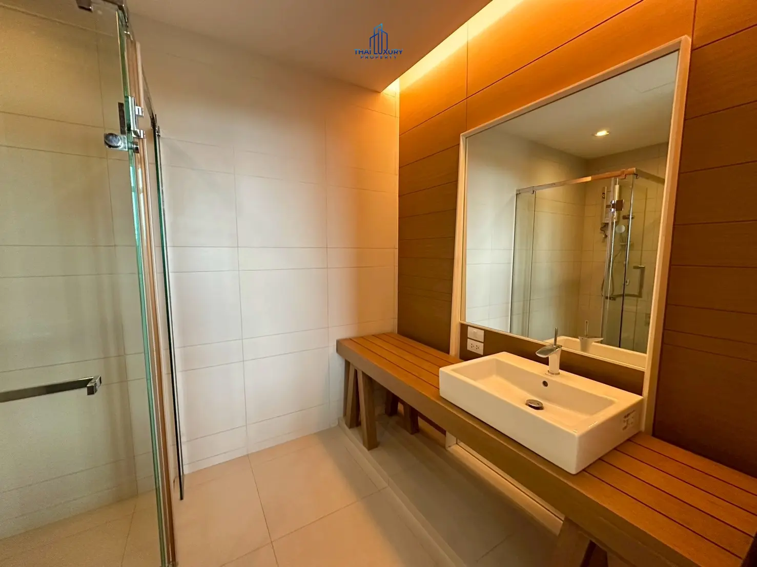  Luxury 3 Bedrooms Condominium with Sea View for Sale at Ocas Hua Hin