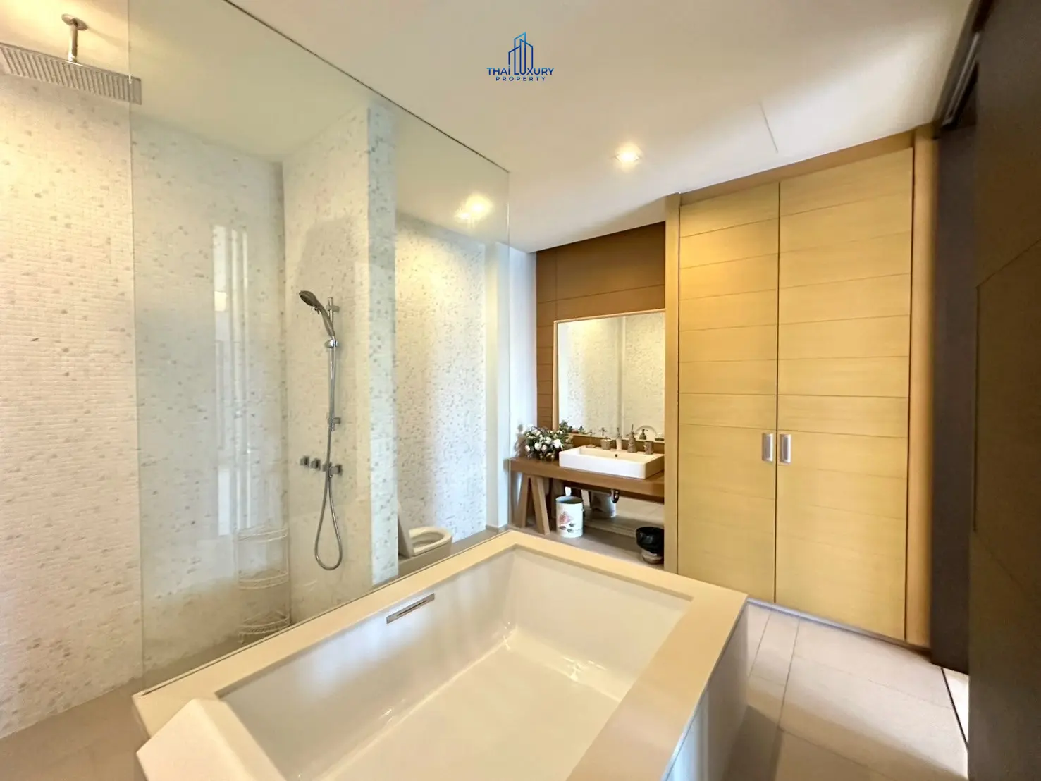  Luxury 3 Bedrooms Condominium with Sea View for Sale at Ocas Hua Hin