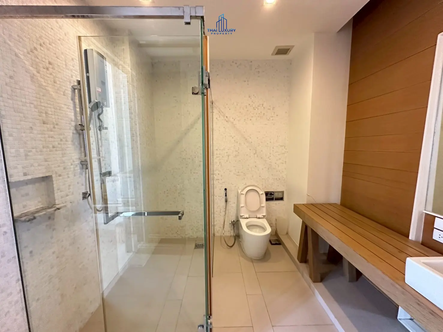  Luxury 3 Bedrooms Condominium with Sea View for Sale at Ocas Hua Hin