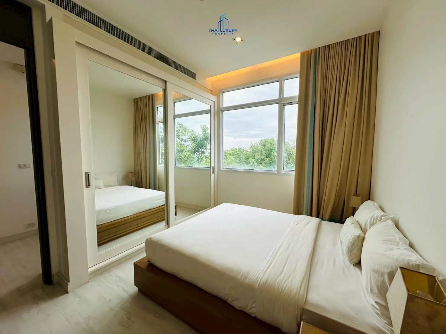  Luxury 3 Bedrooms Condominium with Sea View for Sale at Ocas Hua Hin