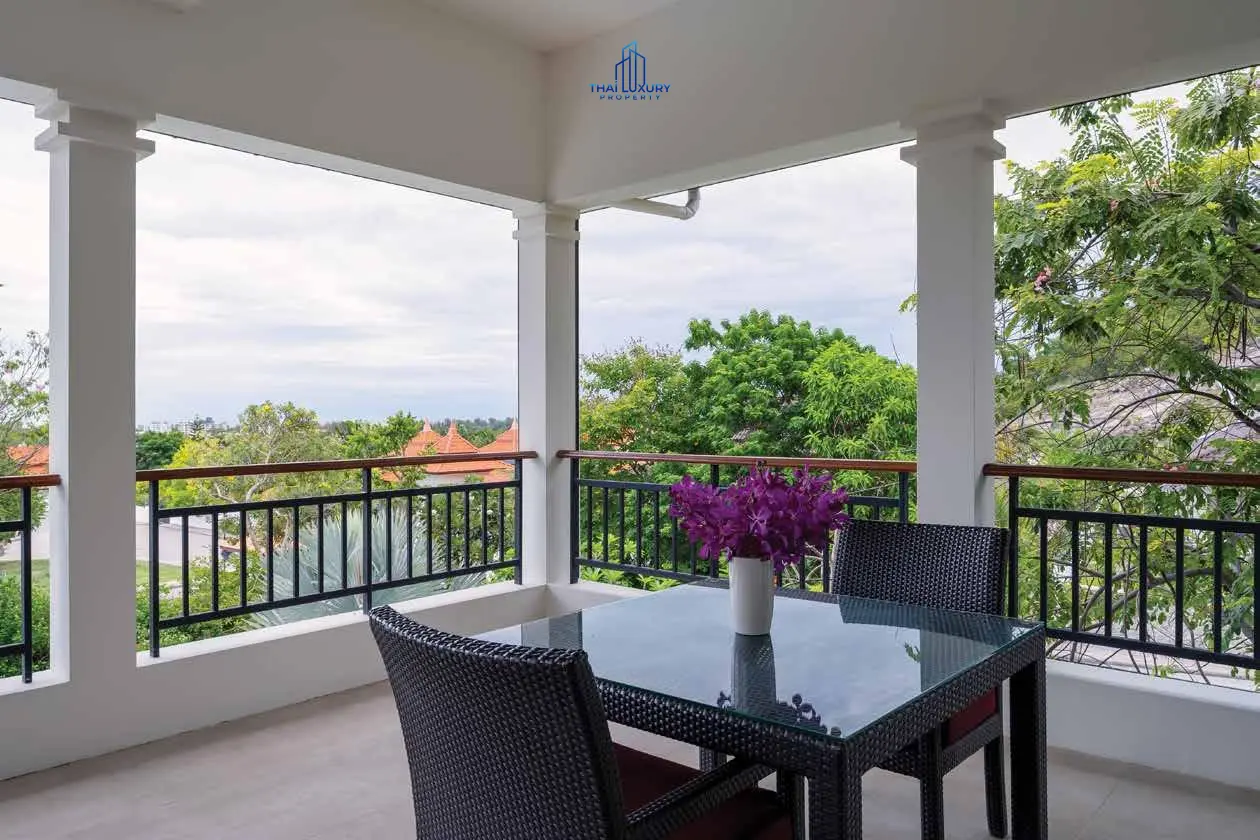 Belvida Estates : Luxury 6 Bedroom Pool Villa