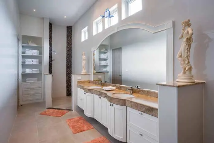 Belvida Estates : Luxury 6 Bedroom Pool Villa