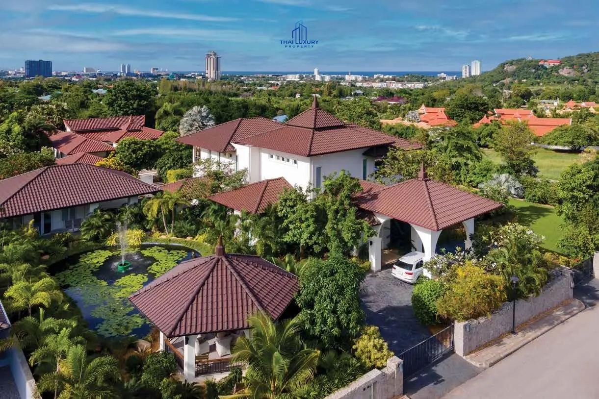 Belvida Estates : Luxury 6 Bedroom Pool Villa