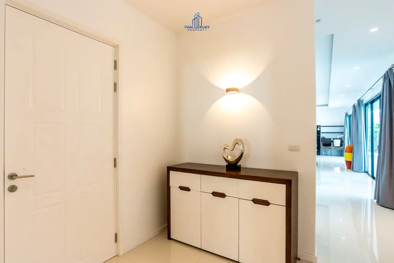 Modern Luxury 3 Bedrooms Villa With Pool For Sale At The Clouds Hua Hin