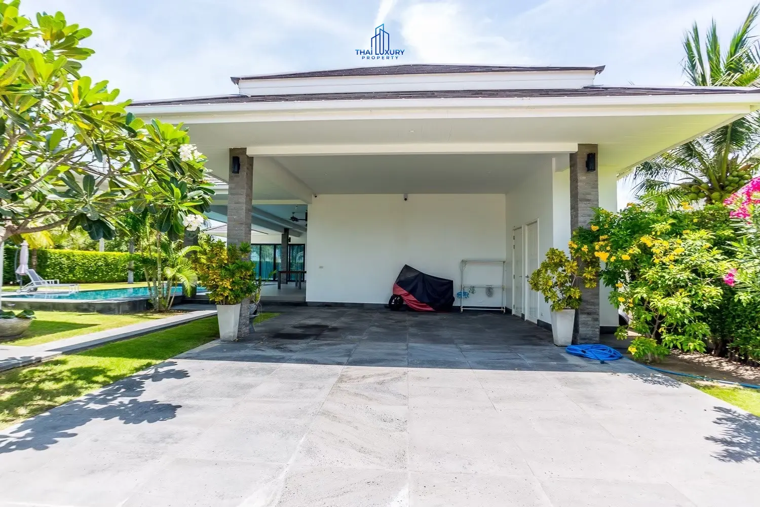 Modern Luxury 3 Bedrooms Villa With Pool For Sale At The Clouds Hua Hin
