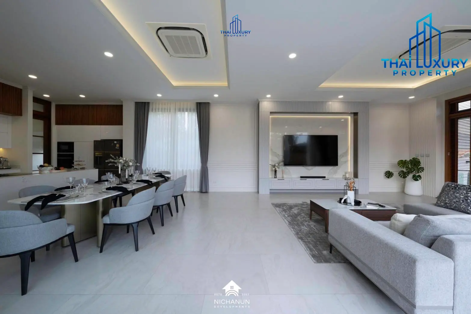 Luxury Modern 5 Bathrooms Pool Villa in Hua Hin – For Sale