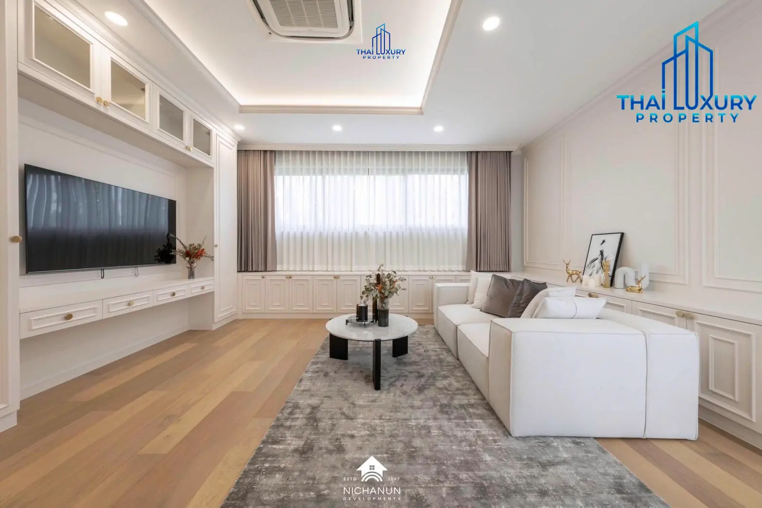 Luxury Modern 5 Bathrooms Pool Villa in Hua Hin – For Sale