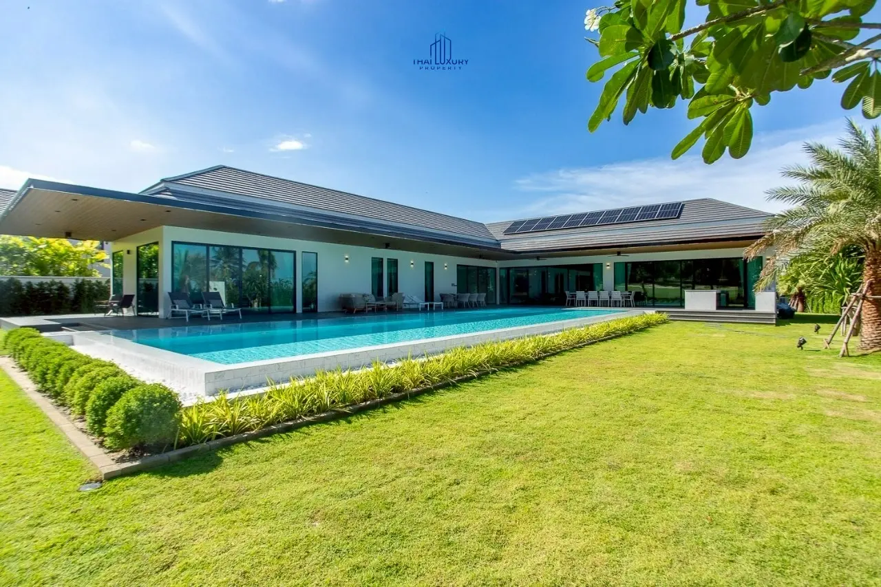 Prestige Luxury & Modern Pool Villa at Palm Hills Golf Course – For Sale