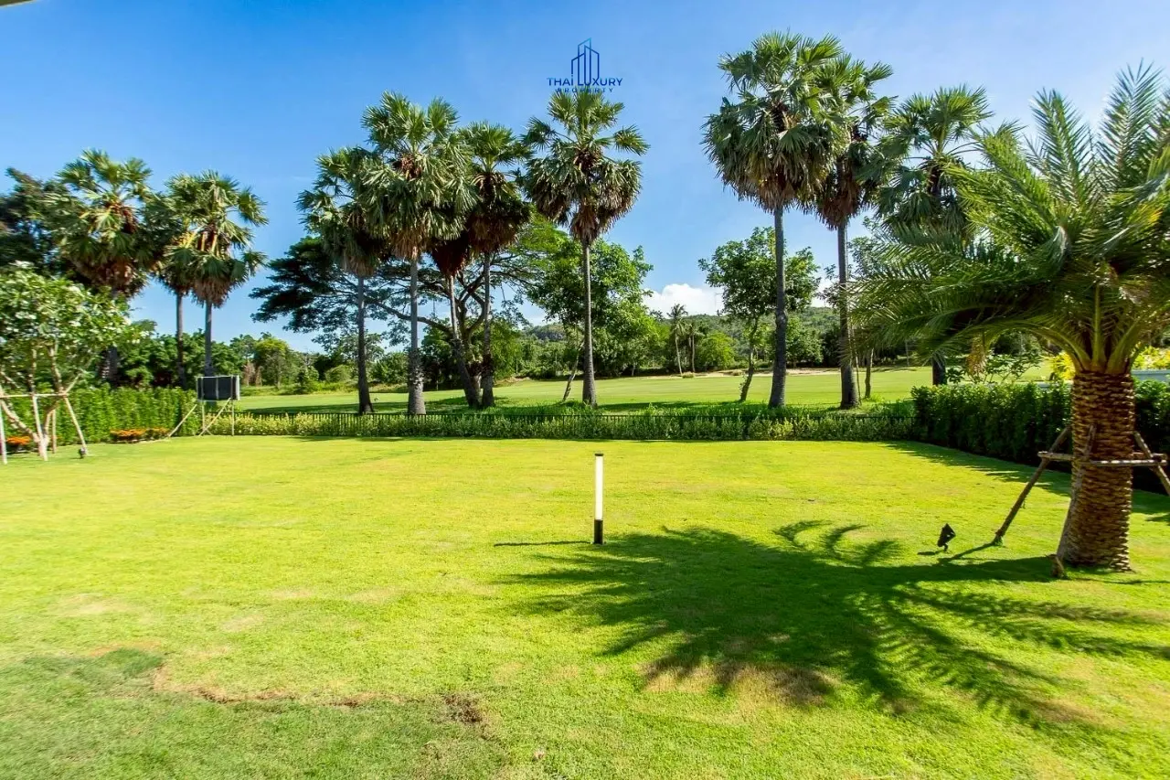Prestige Luxury & Modern Pool Villa at Palm Hills Golf Course – For Sale