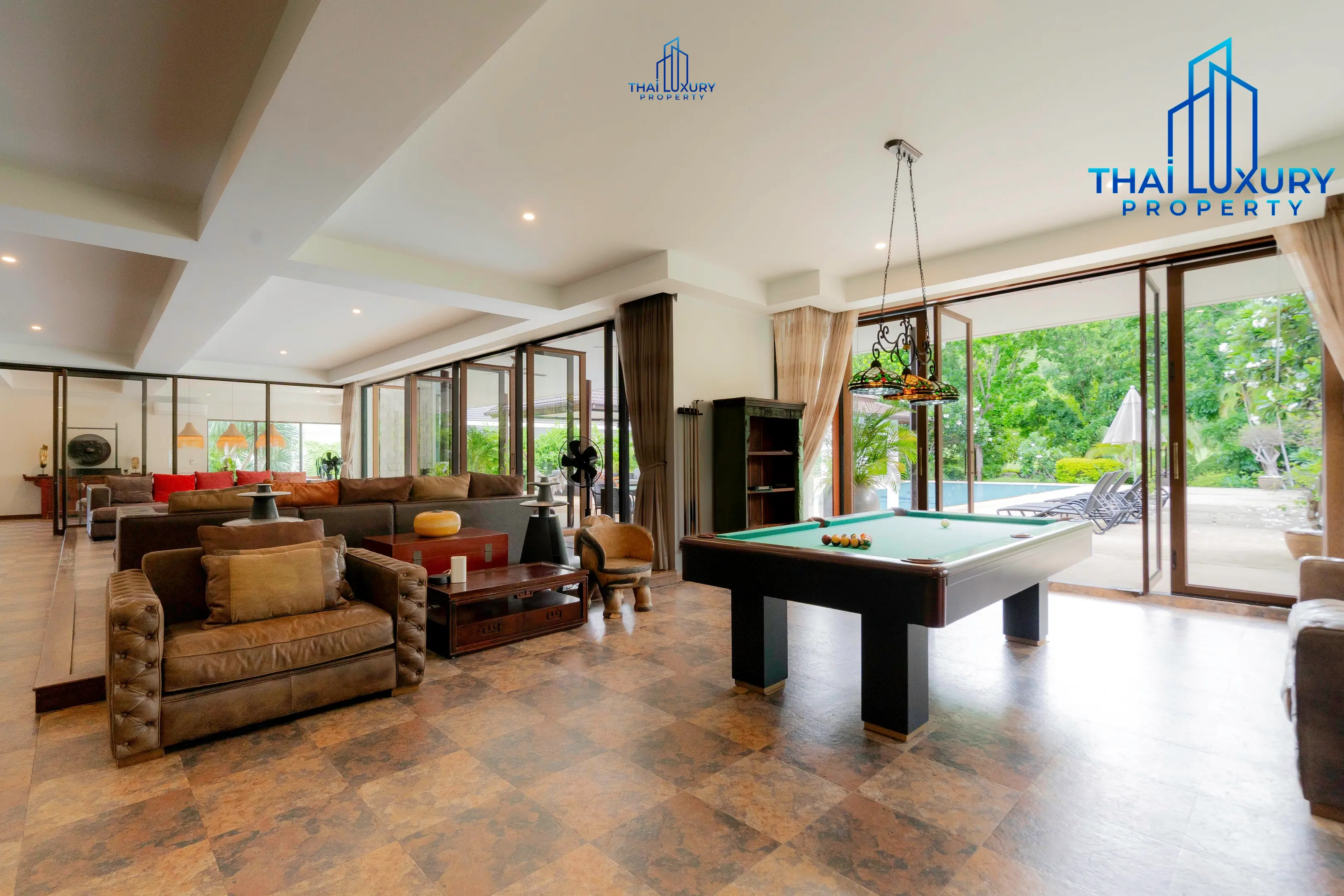 Very Large Luxurious 9 Bedrooms Pool Villa at Palm Hills Golf Course Hua Hin – Cha-Am