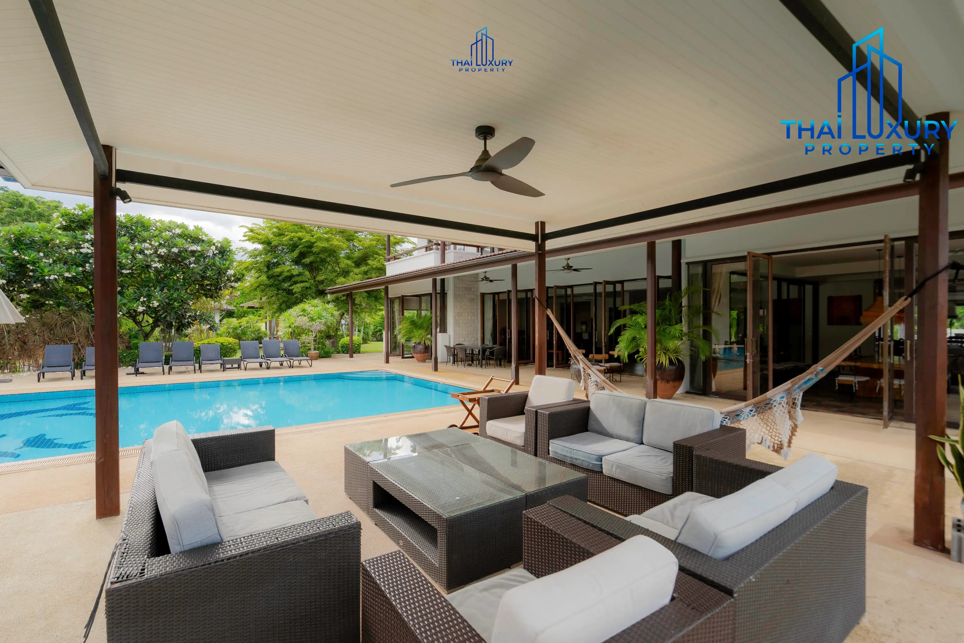 Very Large Luxurious 9 Bedrooms Pool Villa at Palm Hills Golf Course Hua Hin – Cha-Am