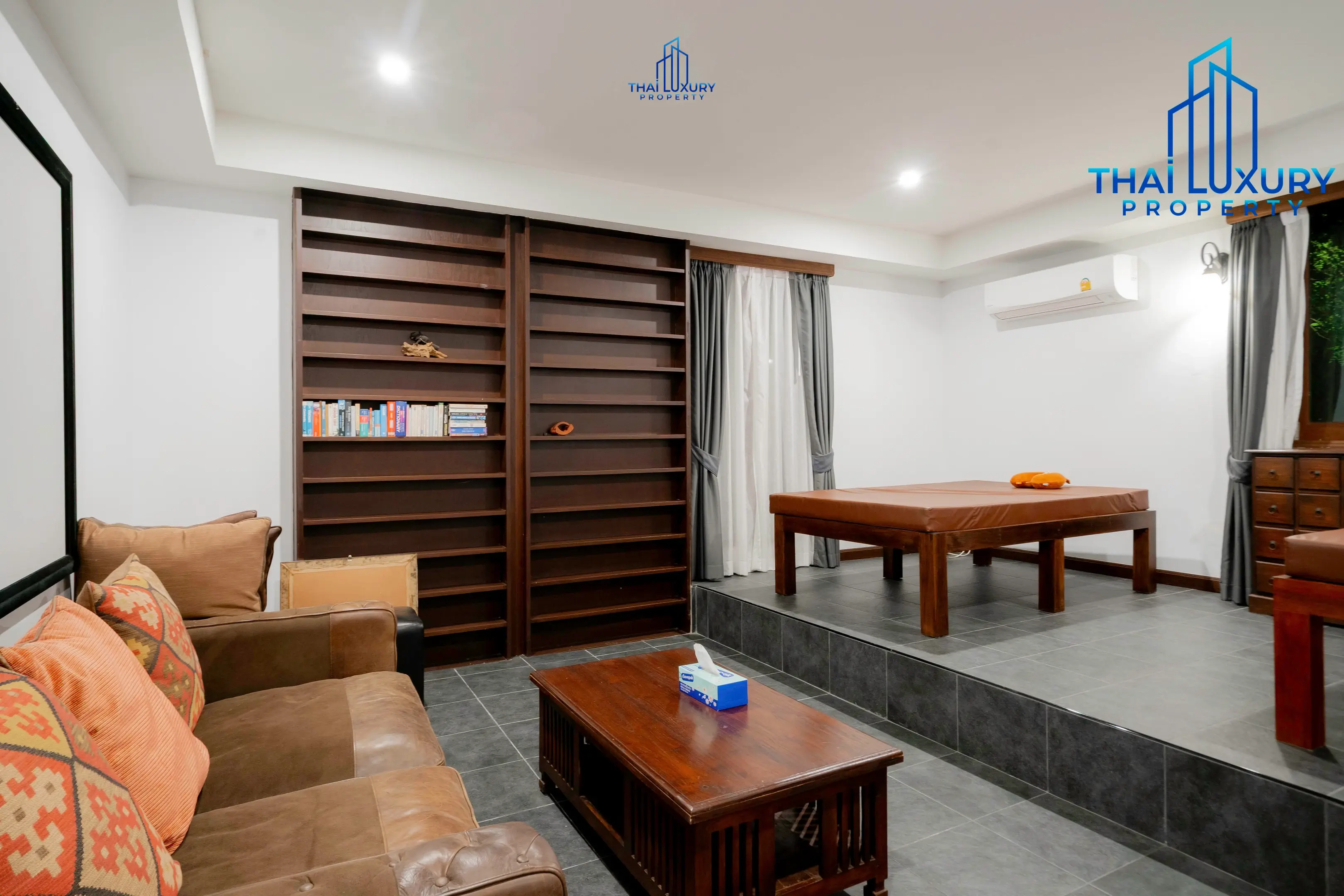 Very Large Luxurious 9 Bedrooms Pool Villa at Palm Hills Golf Course Hua Hin – Cha-Am