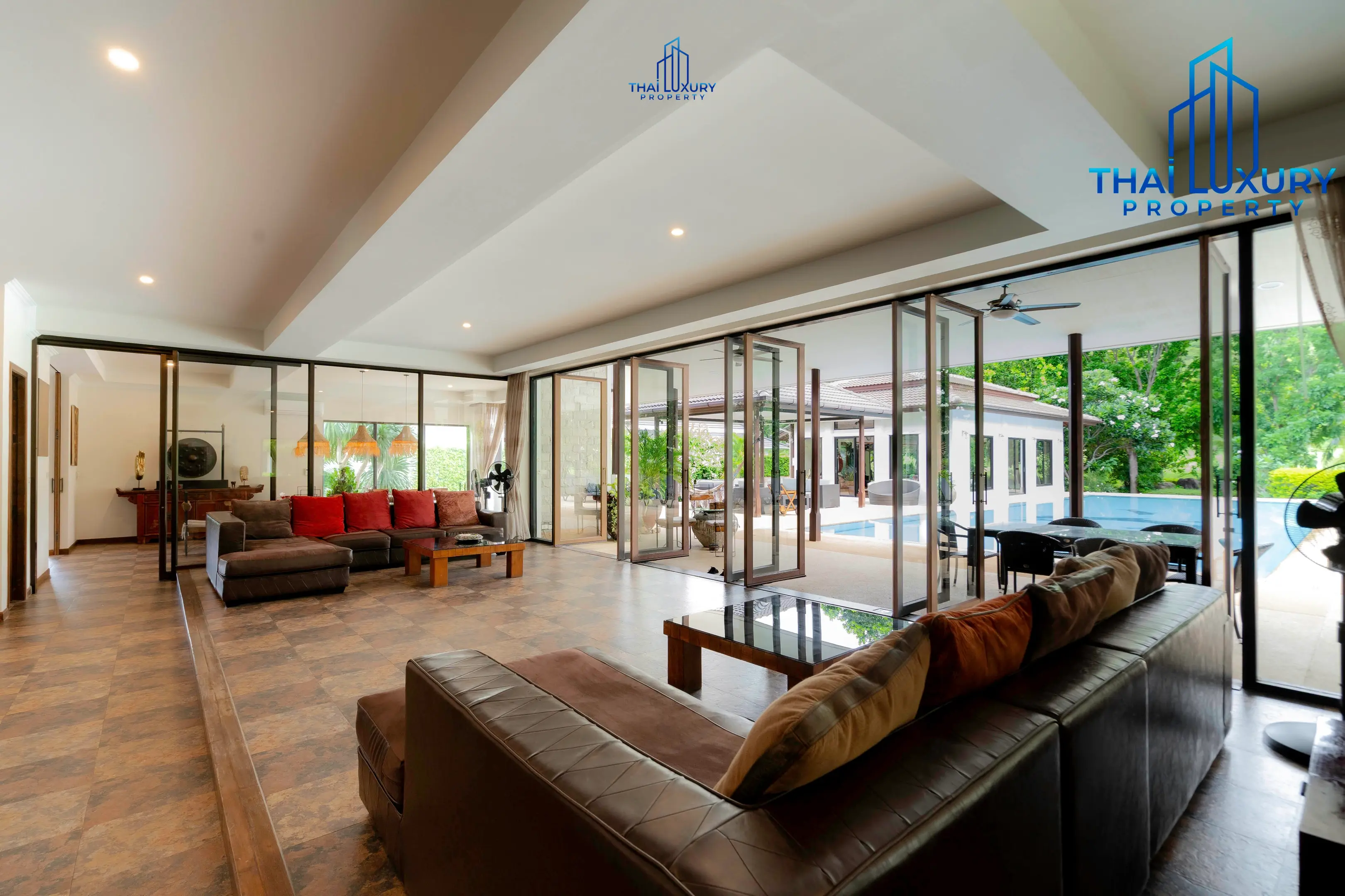 Very Large Luxurious 9 Bedrooms Pool Villa at Palm Hills Golf Course Hua Hin – Cha-Am