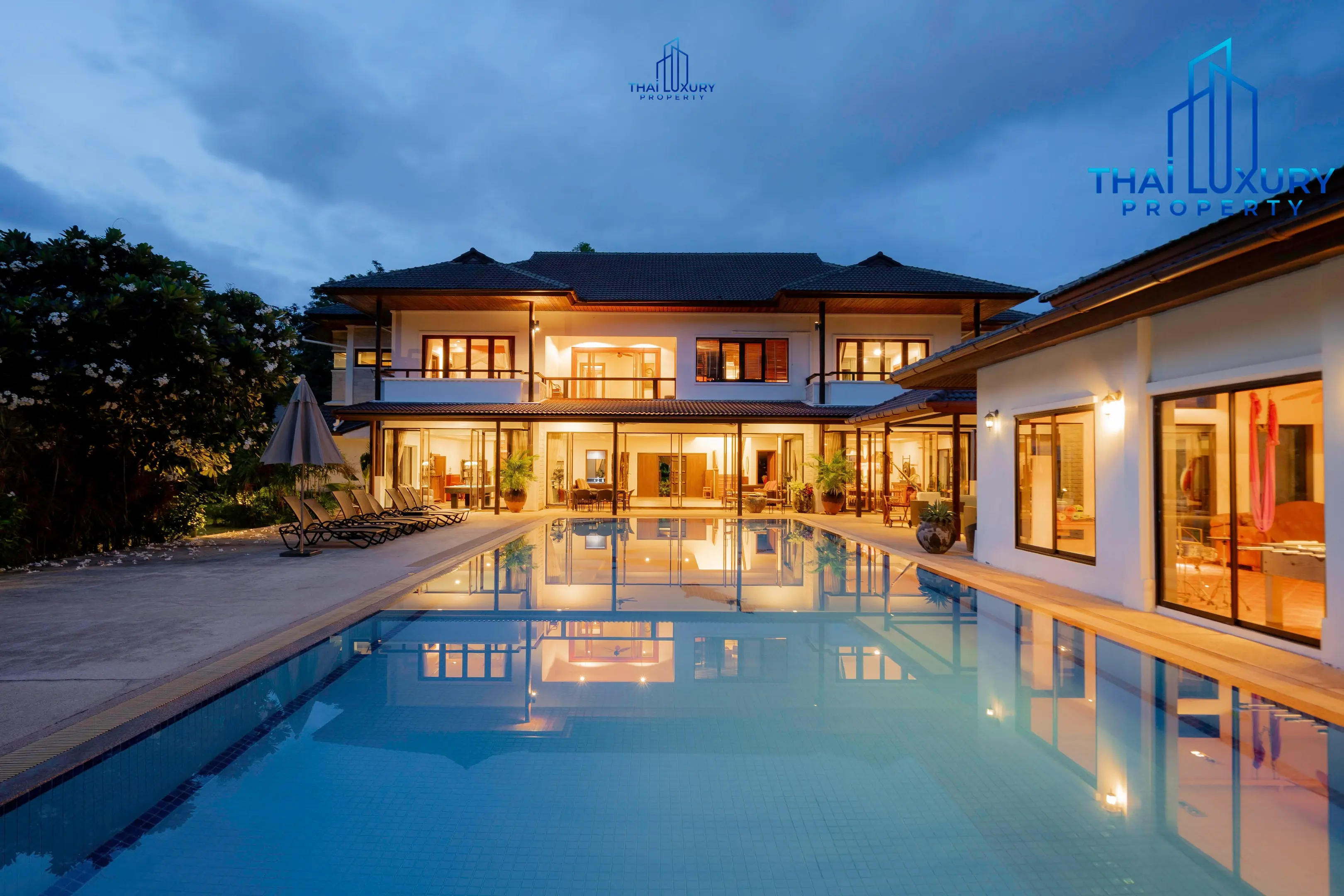 Very Large Luxurious 9 Bedrooms Pool Villa at Palm Hills Golf Course Hua Hin – Cha-Am